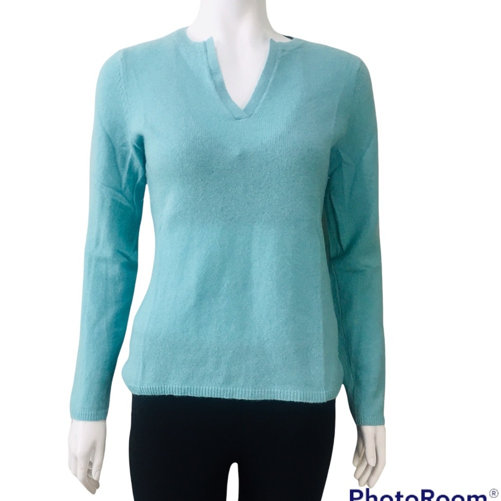 PECK & Peck 💯 Cashmere V-Neck Sweater Size  M